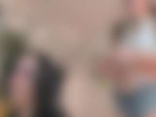 1munique's Live Sex Cam Show