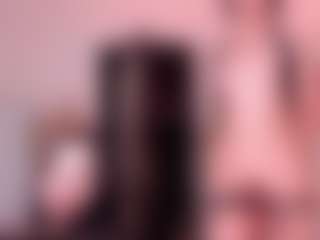 1munique's Live Sex Cam Show
