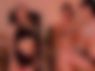 Live cam show with 1munique - Strip on Free Soda