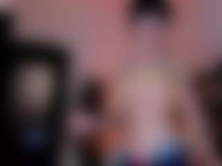 1munique's Live Sex Cam Show