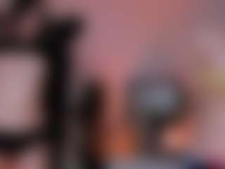 Live cam show with 1munique - Bedroom on SinfulBabes