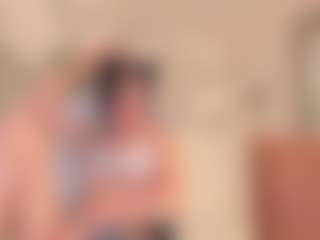 Live cam show with 1munique - Latina on Camsoda
