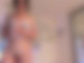 Live cam show with 1munique - Orgasm on Camsoda