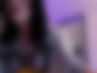 Live cam show with 1munique - Tease on Soda Cam