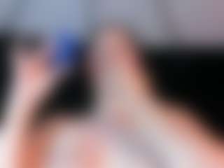 Live cam show with AnithaYork - Strip on googirlz