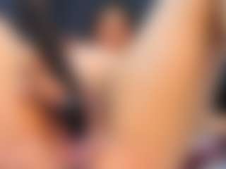 Live cam show with AnithaYork - Public Curvy on madthumbs