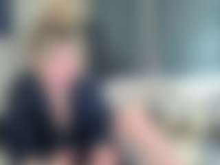 Live cam show with DesireChristy - Brown Hair on Milf Play