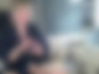 Live cam show with DesireChristy - College on Camsoda