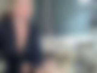 Live cam show with DesireChristy - Mature on camtv