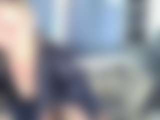 Live cam show with DesireChristy - Brown Hair on 1on1-livenow