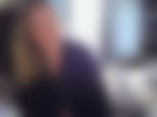 Live cam show with DesireChristy - Solo on livesuperchat.net