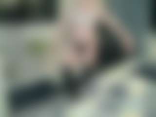 Live cam show with DesireChristy - College Brown Hair on Free Soda