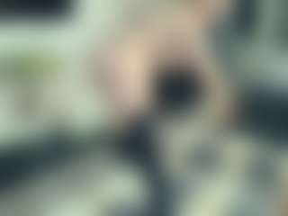 Live cam show with DesireChristy - Cosplay Big Tits on AdultVida.com