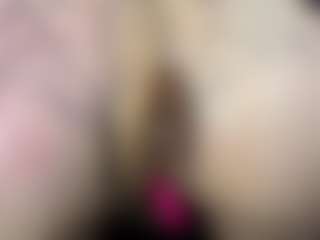 Live cam show with KIMALESSIA - Wet on Hubzter Live