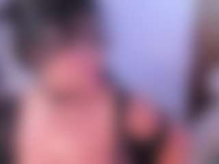 Live cam show with kittyroouse - Latina on Camsoda