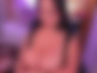 Live cam show with kittyroouse - Striptease on SquirtSoMuch