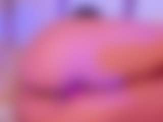 Live cam show with kittyroouse - Smoking on Fit Hotties