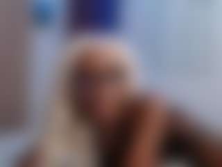 Live cam show with CocoCharm - Tease Black on Dare Cams