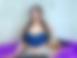 Live cam show with valentina-giraldo - Solo on Camsoda