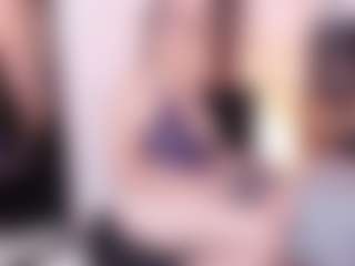 Live cam show with katherina-diaz - Bedroom on Instabang