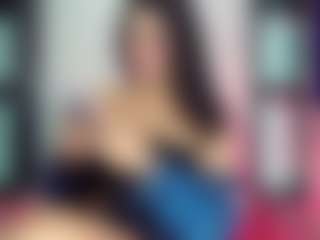 Live cam show with kinverly-sexy - Tease on CamwithHer