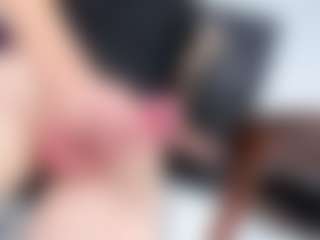 Live cam show with Sofia-Clark01 - Average on Camming Site
