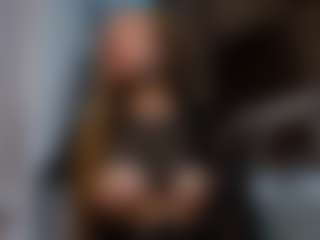 Live cam show with PollyMilles - Teen (18+) on StripNow