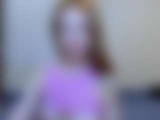 Live cam show with PollyMilles - Skinny on fapnchat