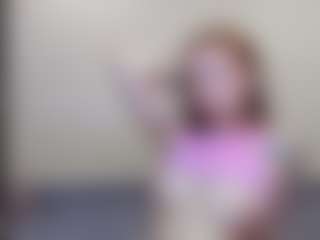 Spettacolo in cam dal vivo con PollyMilles - Solo su Camsoda