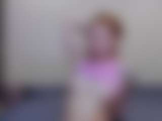 Live cam show with PollyMilles - Oil on CamSodaAdn