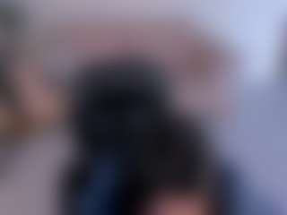 Live cam show with Ally Jensen - Average on CamClone