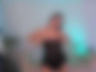 Live cam show with Ally Jensen - Average on Camsoda