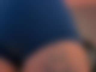 Live cam show with Ally Jensen - Blowjob on xfollow cams