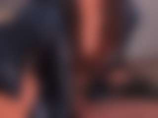 Live cam show with Ally Jensen - Average on SinfulBabes