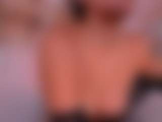 Live cam show with Ally Jensen - Flashing on Camsoda