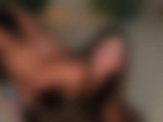 Live cam show with Ally Jensen - Thin on Milfs Live