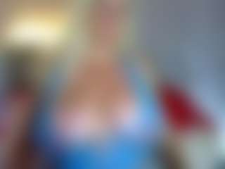 Angel 34G Natural's Live Sex Cam Show