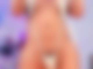 Live cam show with honey-flawless - Black Hair on Camsoda