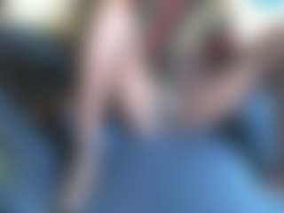 Live cam show with Jiggly-pesh - Small Ass on Milf Play