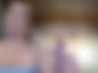 Rubii-sweett MILF webcam performer live streaming