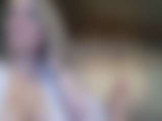 Rubii-sweett MILF webcam performer live streaming