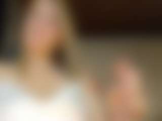 Live cam show with Rubii-sweett - Halloween on Milfs Live