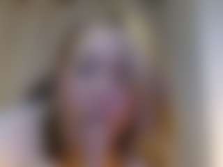 Rubii-sweett MILF webcam performer live streaming