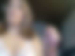 Live cam show with Rubii-sweett - Spank Blonde Hair on CamClone