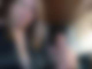 Rubii-sweett MILF webcam performer live streaming