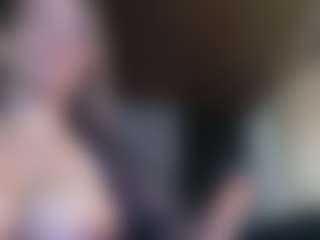 Rubii-sweett MILF webcam performer live streaming