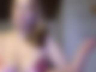 Live cam show with Rubii-sweett - Blonde Hair Curvy on SinfulBabes