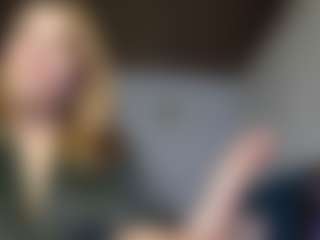 Live cam show with Rubii-sweett - Blonde Hair Dildo on CamwithHer