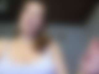 Rubii-sweett MILF webcam performer live streaming