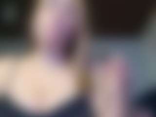 Live cam show with Rubii-sweett - Shaved Pussy Curvy on Milfs Live
